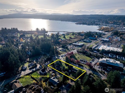 1998 Nw Bucklin Hill Rd, Silverdale, WA, 98383 | Card Image