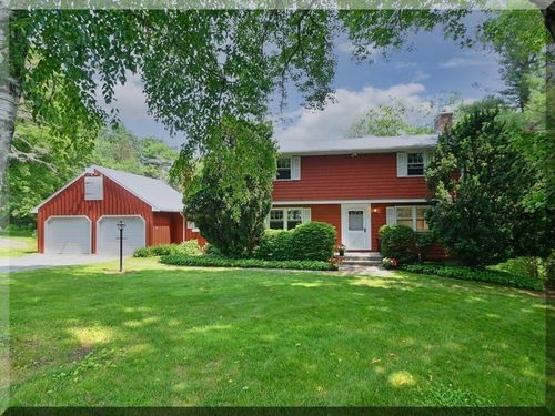 7 Mercury Cir, Andover, MA, 01810-2410 | Card Image