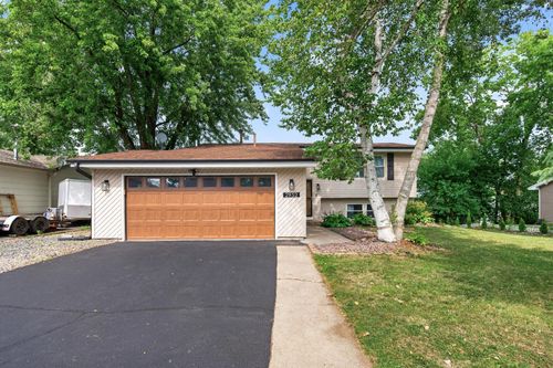 2952 Center Rd Sw, Prior Lake, MN, 55372-2305 | Card Image