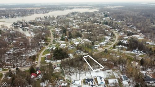 518 Mill Spgs, Coatesville, IN, 46121-8950 | Card Image