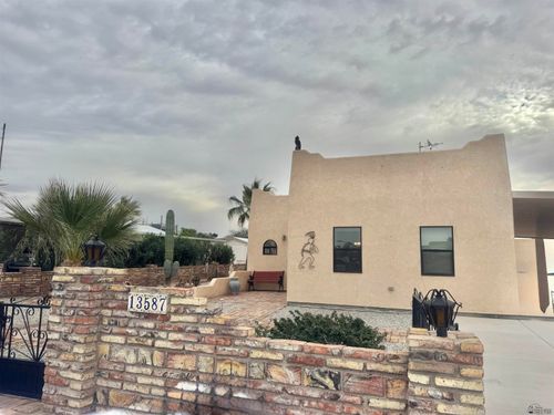 13587 E 49th St, Yuma, AZ, 85367-7934 | Card Image