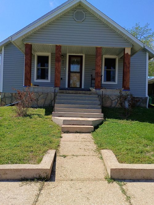801 Patton Ave, Cabool, MO, 65689-7351 | Card Image