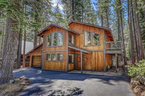 15961 Northwoods Blvd, Truckee, CA, 96161-6587 | Card Image