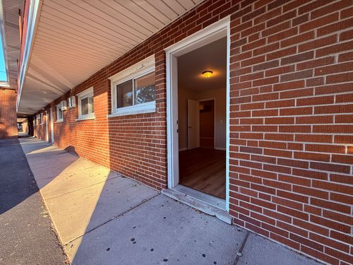 apt-2-1119 E Algonquin Rd, Arlington Heights, IL, 60005-4642 | Card Image