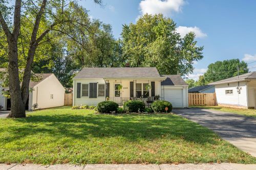 210 E Portland St, Springfield, MO, 65807-2037 | Card Image