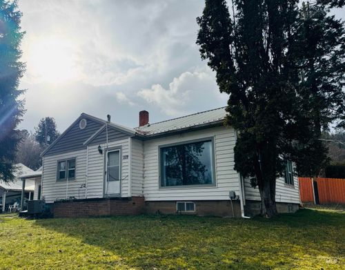 1109 3rd St, Kamiah, ID, 83536-5333 | Card Image