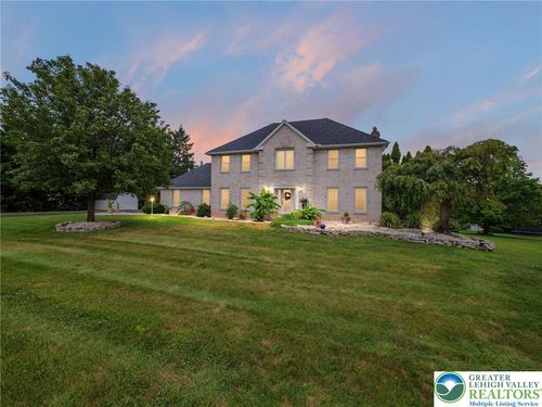 3739 Lindy Dr, Orefield, PA, 18069-2029 | Card Image