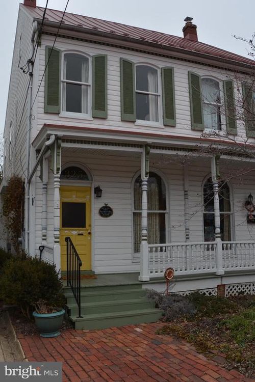 325 E 3rd St, FREDERICK, MD, 21701-5316 | Card Image