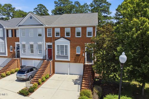 500 Kirkeenan Cir, Morrisville, NC, 27560-5804 | Card Image