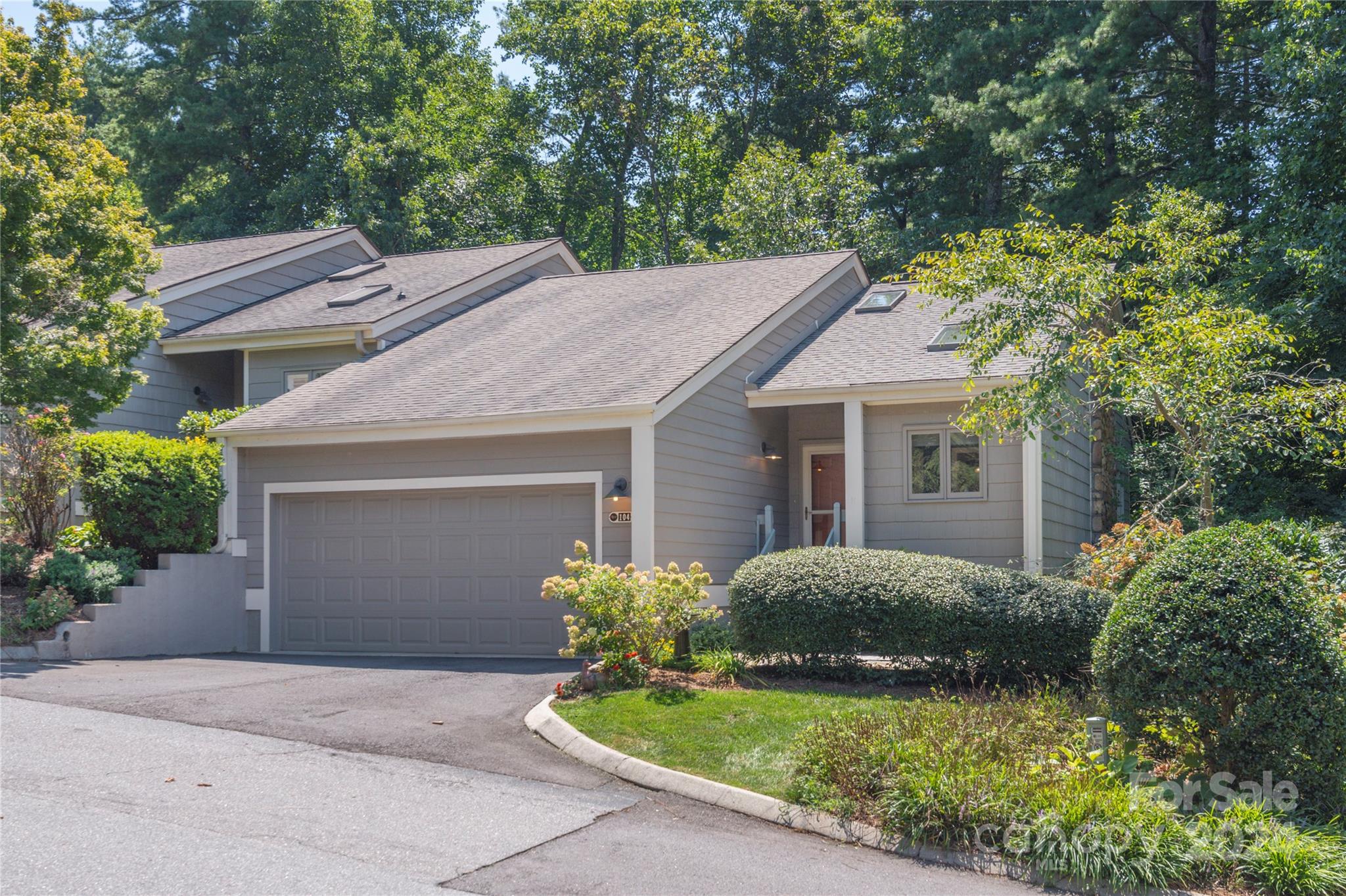 Beaver Ridge Rd, Asheville, NC 28804