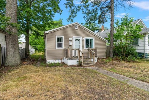 3033 Morton Ave, Muskegon Heights, MI, 49444-3024 | Card Image