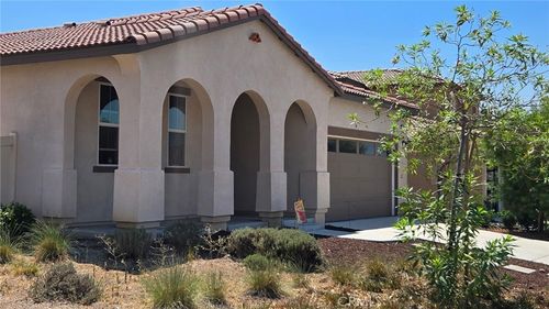 7993 Palermo Ct, Highland, CA, 92346-6385 | Card Image