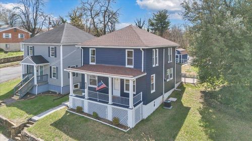421 Jefferson Ave, Vinton, VA, 24179-2611 | Card Image
