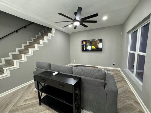apt-38-1115 Augusta Dr, Houston, TX, 77057-2222 | Card Image