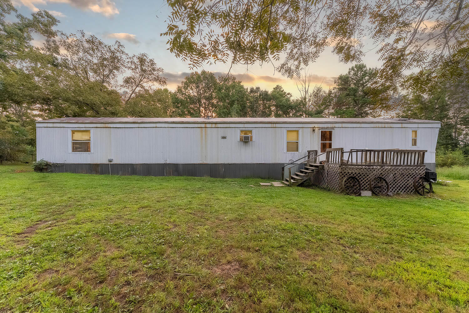 Splitlimb Rd, Raymondville, MO 65555