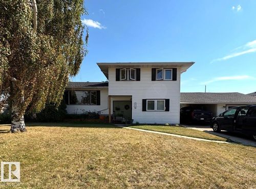 9915 95 St, Westlock, AB, T7P2B4 | Card Image