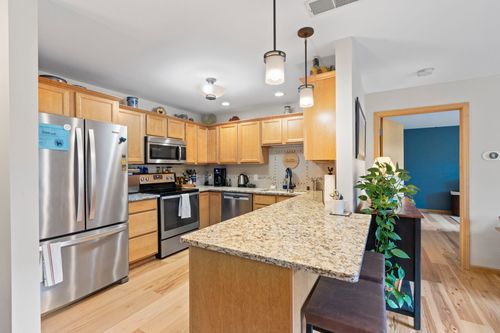 apt-209-8206 Starr Grass Dr, Madison, WI, 53719-4577 | Card Image