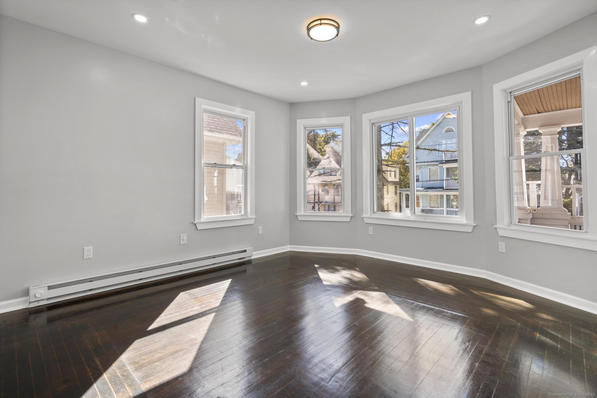Residential Lease in Waterbury 2