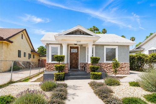 1849 Roland Curtis Pl, Los Angeles, CA, 90062 | Card Image