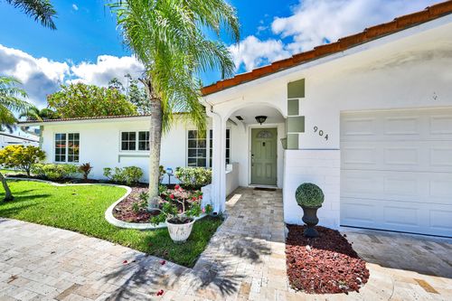 904 Se 12th St, Deerfield Beach, FL, 33441-7021 | Card Image