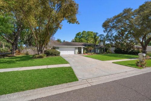 1221 Magdalene Grove Ave, TAMPA, FL, 33613-2024 | Card Image