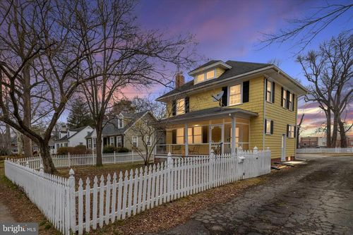 315 Dutchmans Ln, EASTON, MD, 21601-3301 | Card Image