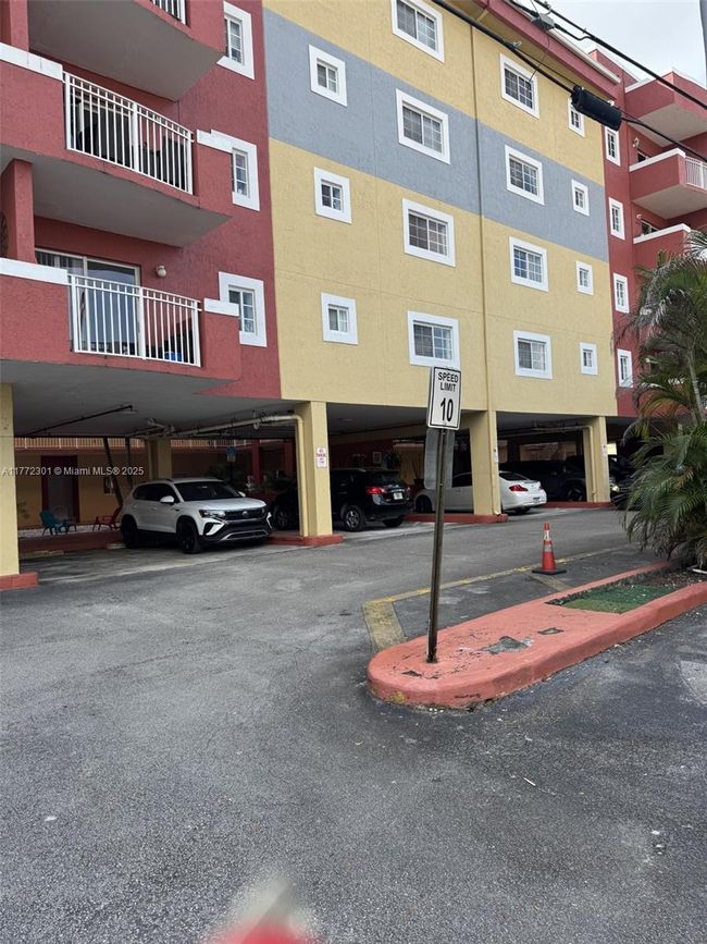 APT-405 - 21 E 3 Rd St, Condo with 2 bedrooms, 2 bathrooms and null parking in Hialeah FL | Image 6
