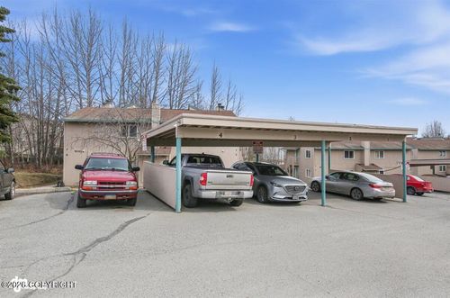 3-9241 Blackberry St, Anchorage, AK, 99502-1536 | Card Image