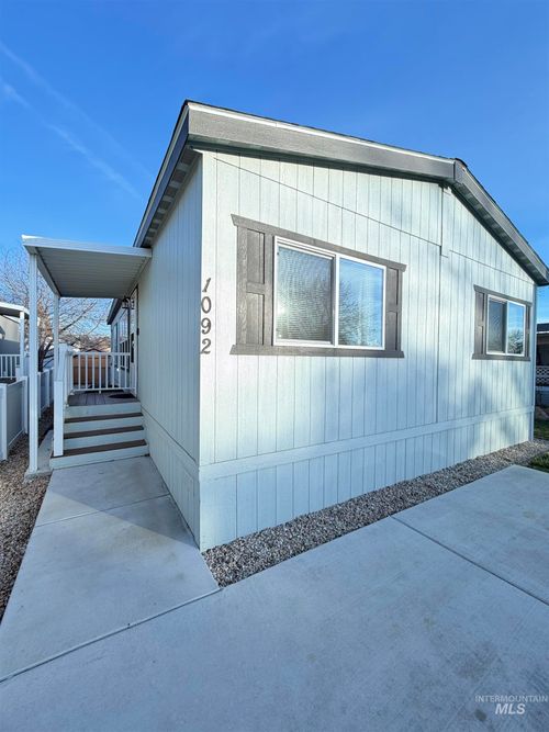 1092 N Fawn Ln, Boise, ID, 83704-9691 | Card Image