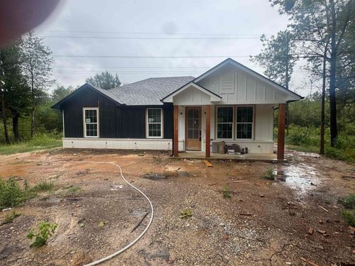 620 S Railroad St, Troup, TX, 75789-2522 | Card Image