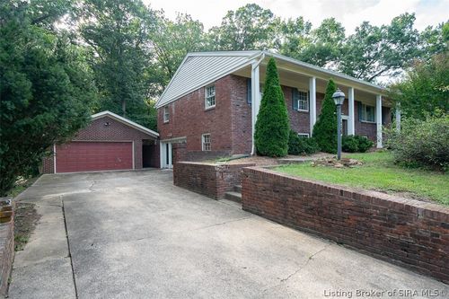 1002 Woodmount Dr, New Albany, IN, 47150-5431 | Card Image