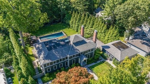 33 Leicester St, Brookline, MA, 02445-5718 | Card Image