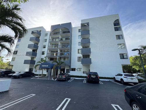 apt-404-2715 Tigertail Ave, Miami, FL, 33133-5329 | Card Image