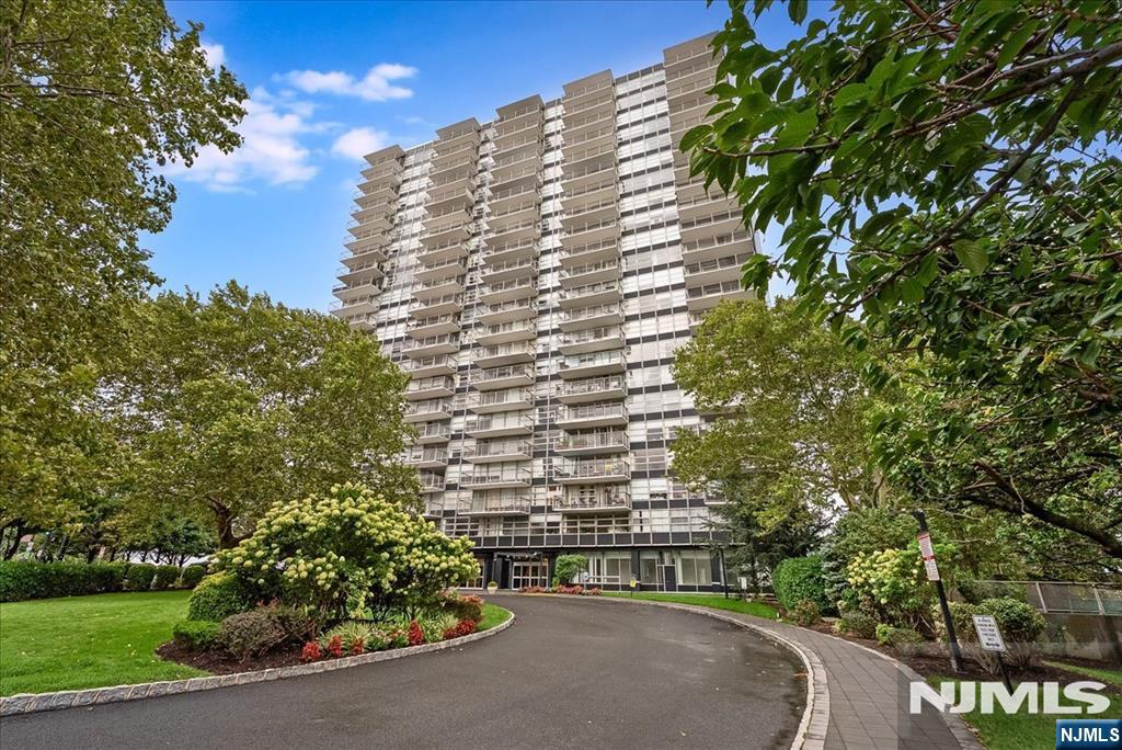 Residential in West New York 3