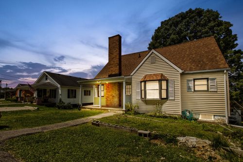 215 Cecil Ave, Owingsville, KY, 40360-2007 | Card Image