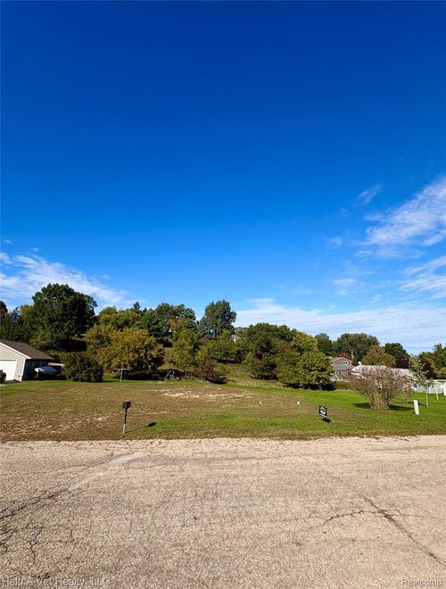 294 10th Street, Manistee, MI, 49660 | Card Image