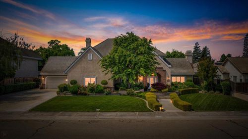 1037 Vienna Drive, Lodi, CA, 95242 | Card Image