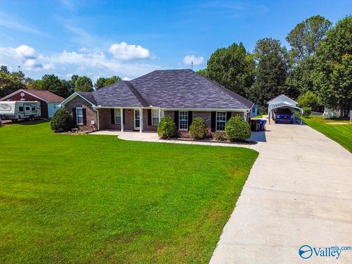 102 Meadow Lake Cir, Ardmore, AL, 35739-9603 | Card Image