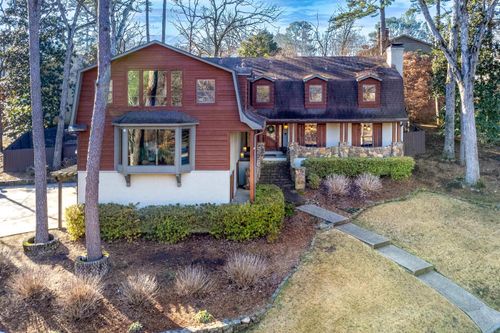 2 Longlea Dr, Little Rock, AR, 72212-2722 | Card Image