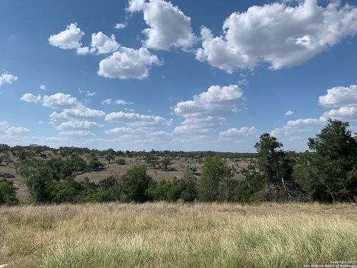 02 Verde Ct., Fredericksburg, TX, 78624 | Card Image