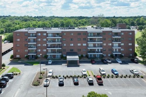 2408-200 Sanders Ferry Rd, Hendersonville, TN, 37075-5074 | Card Image
