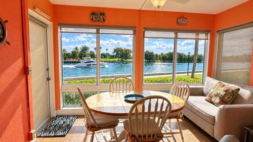101-2 Colonial Club Dr, Boynton Beach, FL, 33435-8305 | Card Image