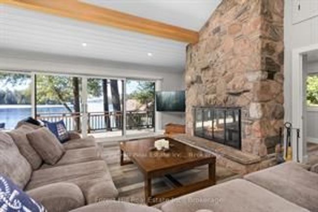 1050 Fair Lee Park Rd, House other with 3 bedrooms, 2 bathrooms and 4 parking in Minett ON | Image 6