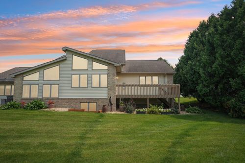 13010 Mulligan Ct, Lindstrom, MN, 55045-8378 | Card Image