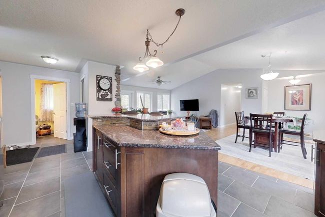 260051 Otter Creek, House other with 3 bedrooms, 2 bathrooms and null parking in Smith AB | Image 5