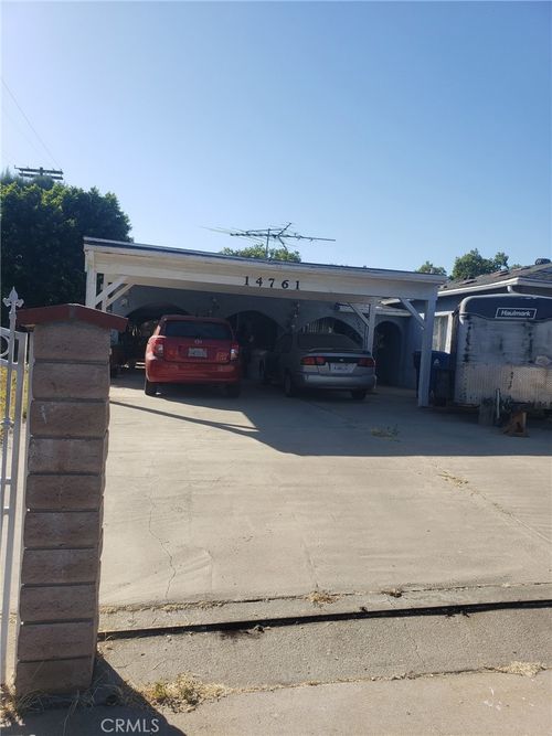14761 Astoria St, Sylmar, CA, 91342-4635 | Card Image