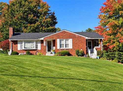 207 Central Dr, Butler, PA, 16001-1405 | Card Image