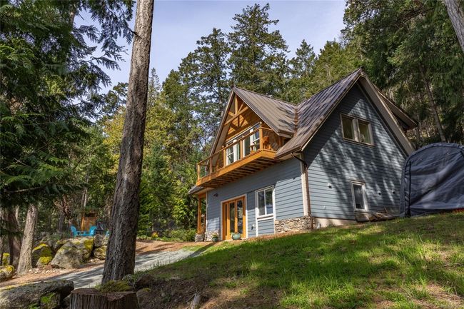 4810 Cannon Cres, House other with 3 bedrooms, 2 bathrooms and 3 parking in Pender Island BC | Image 40