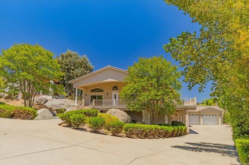 15511 Calistoga Dr, Ramona, CA, 92065-4303 | Card Image