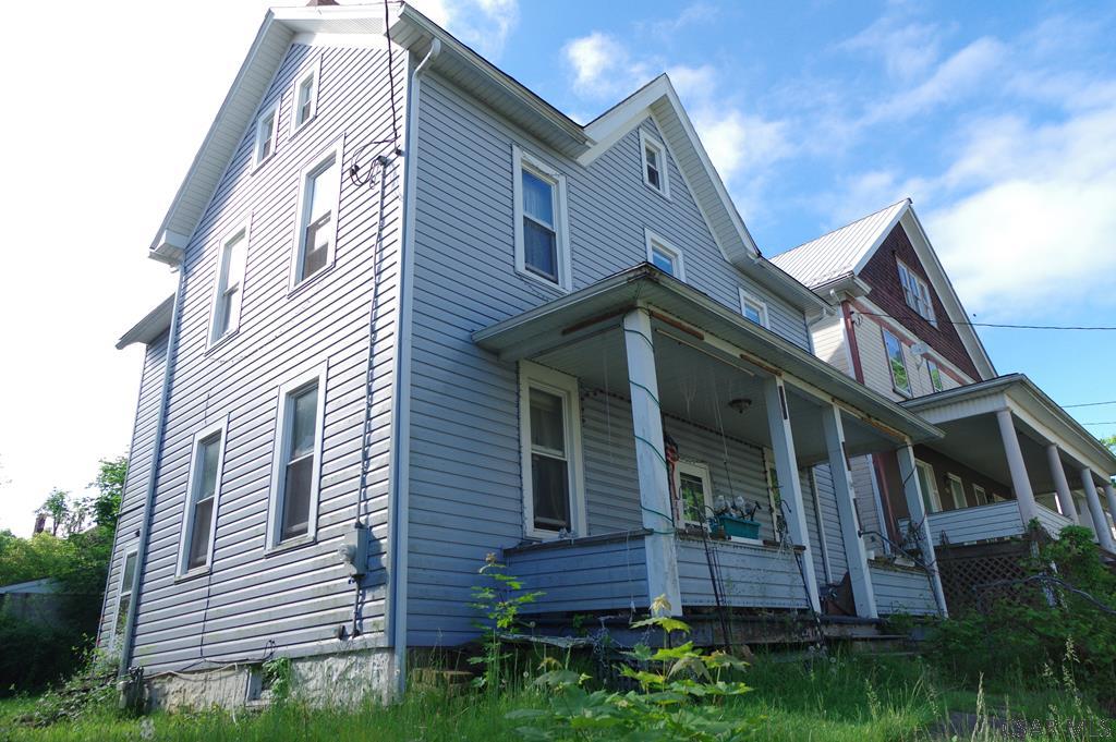 Cypress Ave, Johnstown, PA 15902